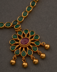 GREEN AURA FLORAL NECKLACE