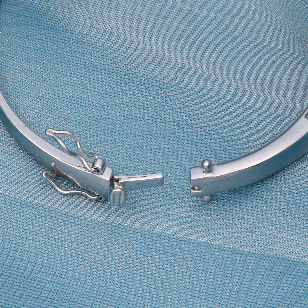 FASHIONABLE SILVER KADA