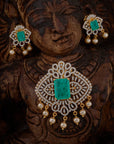 EMERALD HALO PENDANT SET