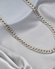 MEN'S STYLISH NECKCHAIN