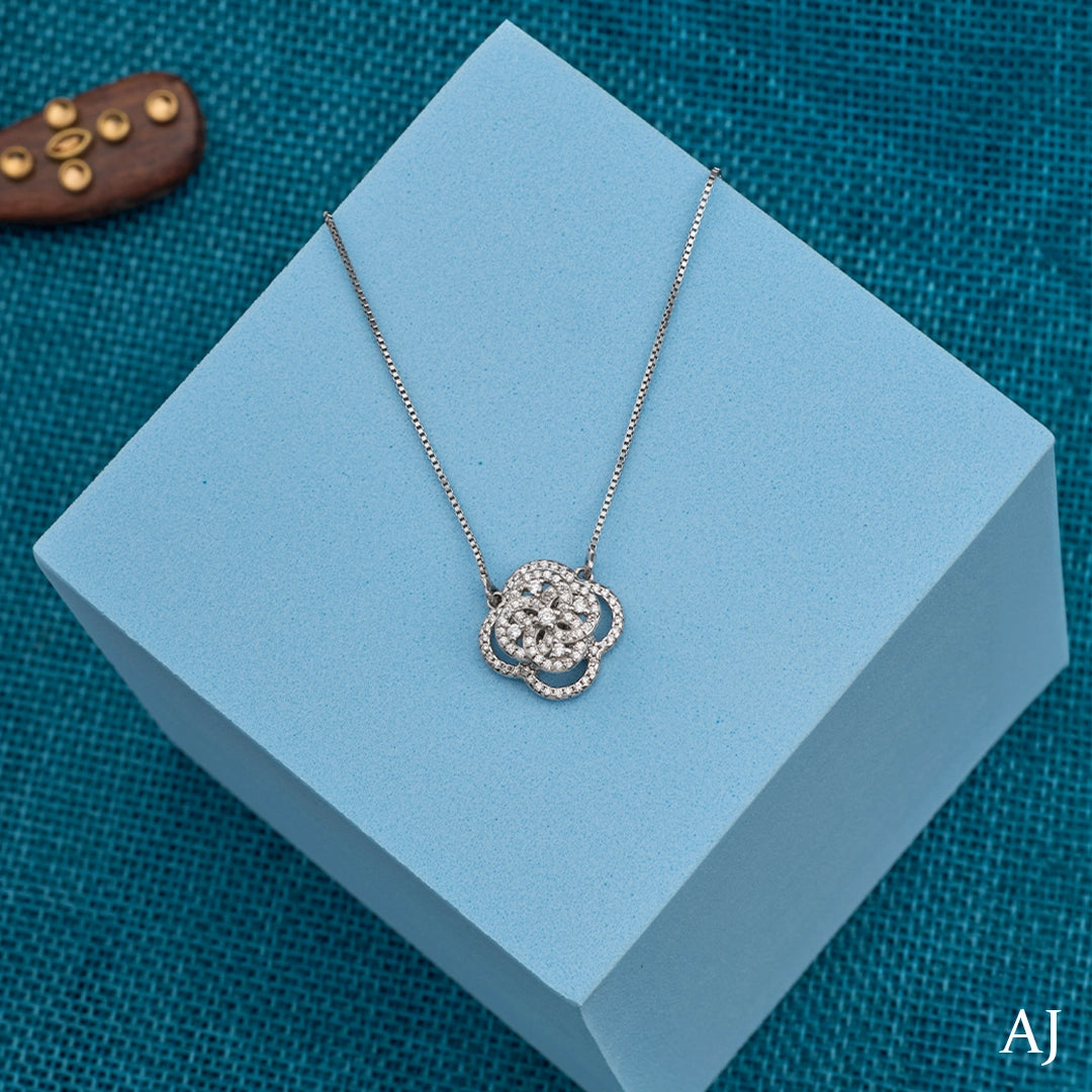 LUNA BLOSSOM SILVER PENDANT CHAIN