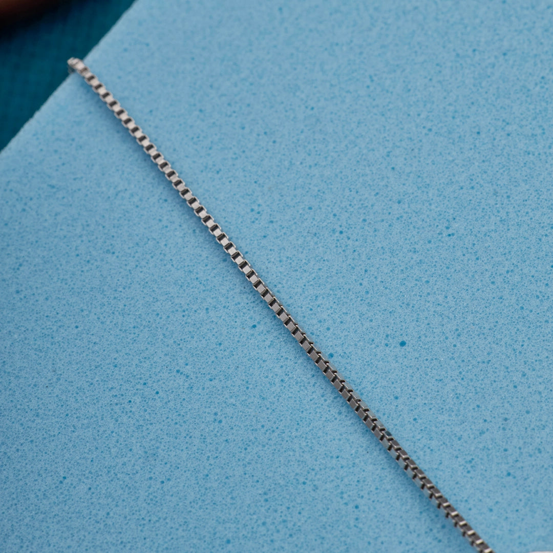 SPARK OVAL PENDANT CHAIN