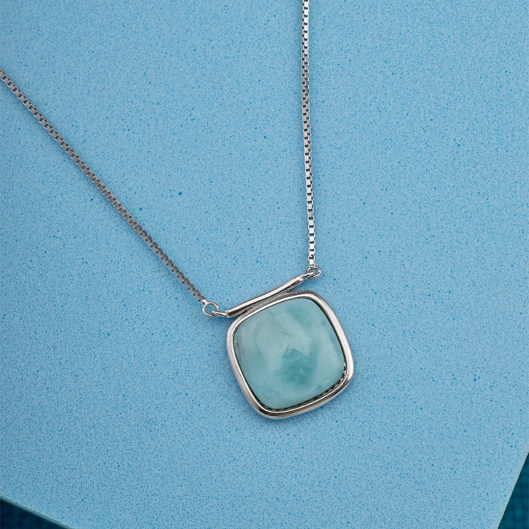 OCEAN GLOW SILVER PENDANT