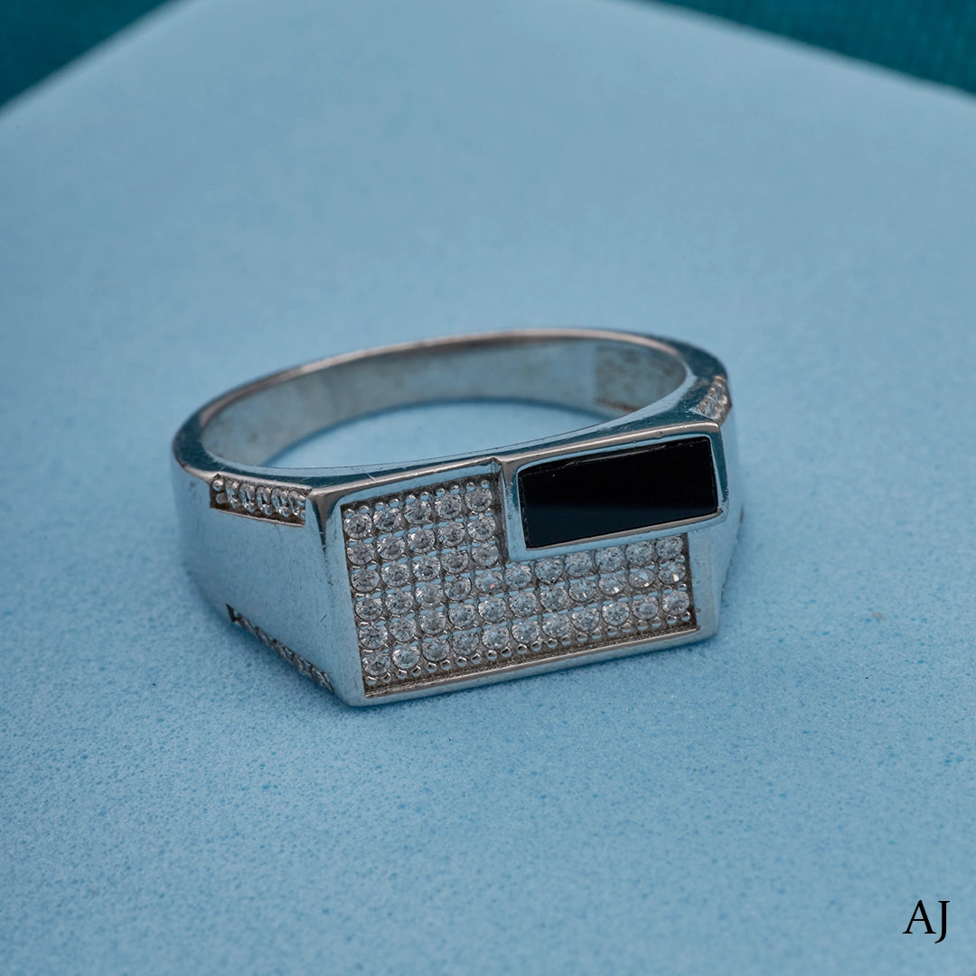 ECLIPSE SPARK RING