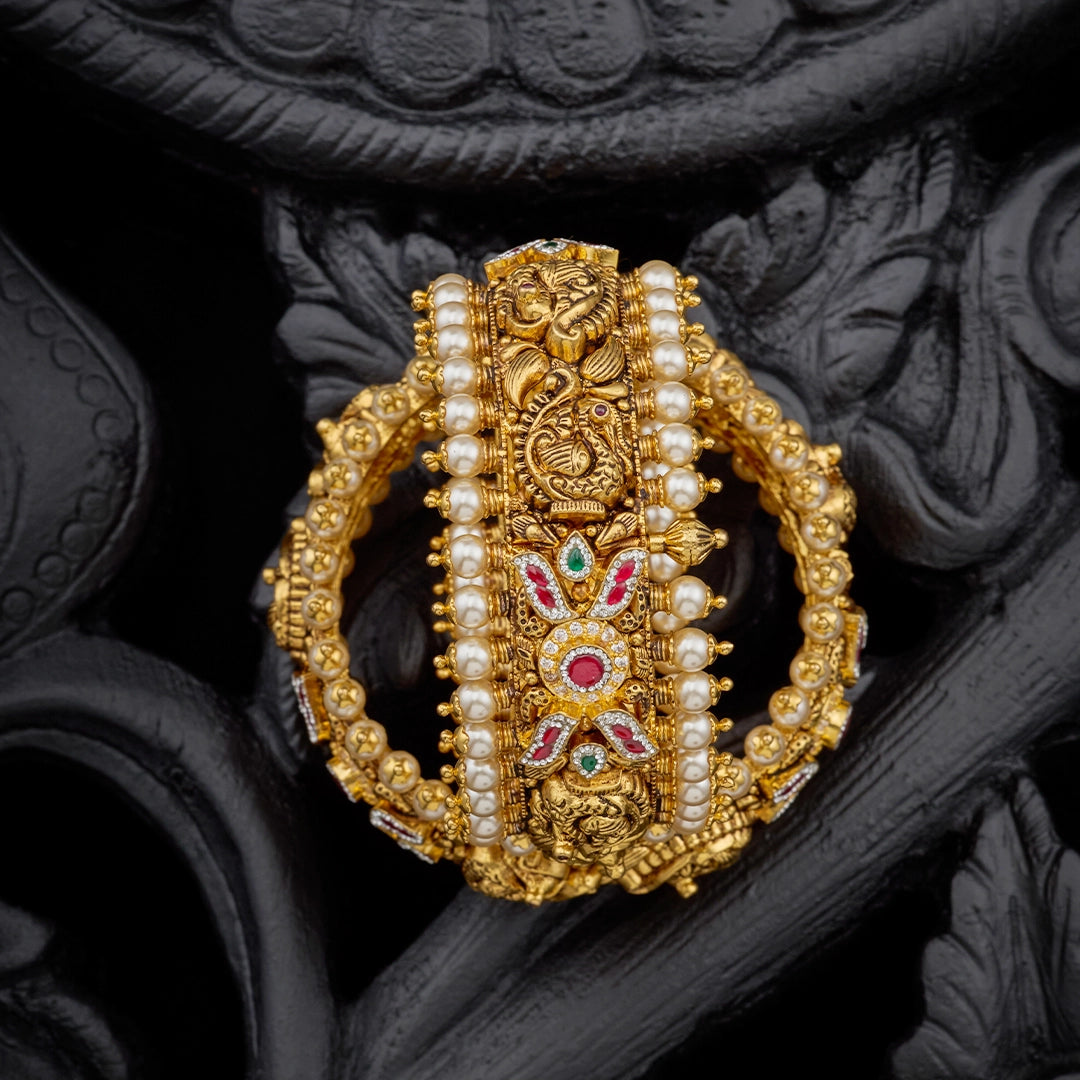 THE REGAL PEARL BANGLES