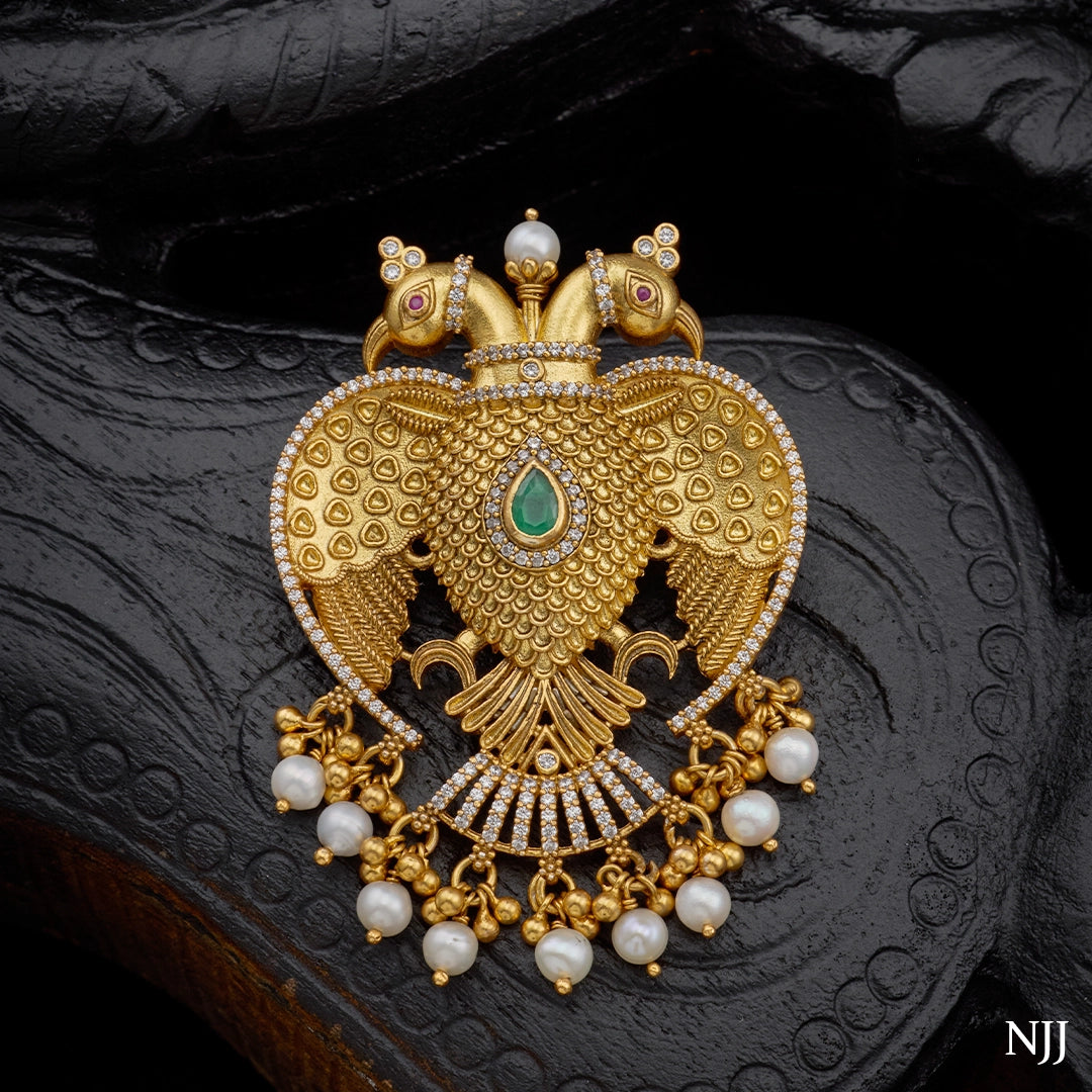 EMERALD MAYURA PENDANT