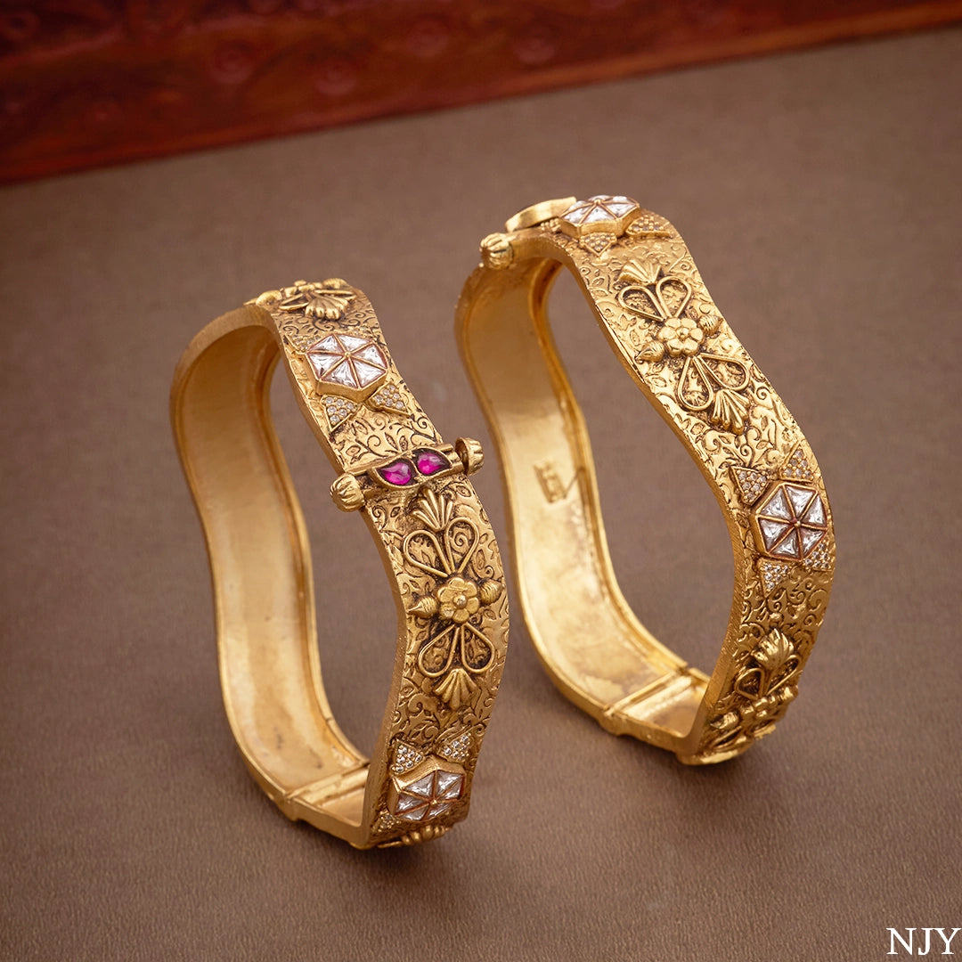 HERITAGE BLOOM BANGLES