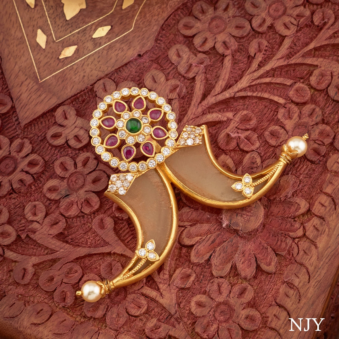 ROYAL PULIGORU PENDANT