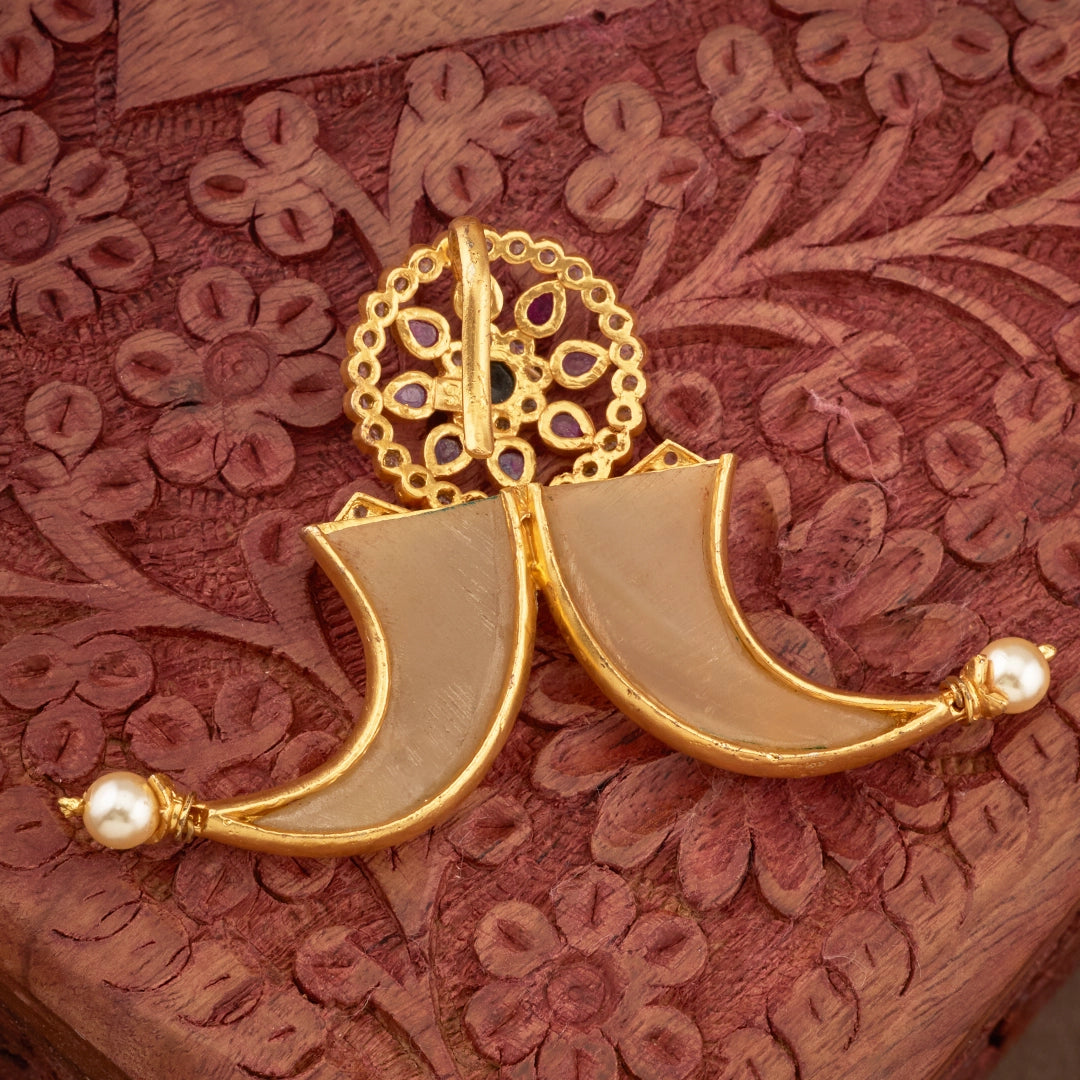 ROYAL PULIGORU PENDANT