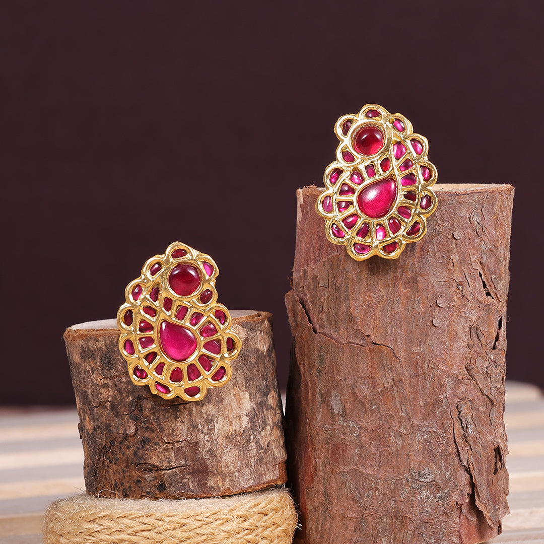 RED STONE VINTAGE EARRINGS