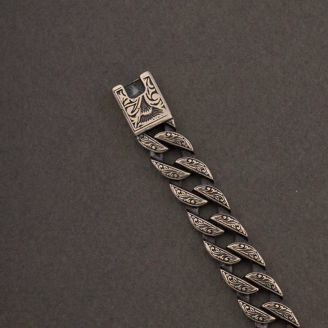 REGAL LION CROWN BRACELET