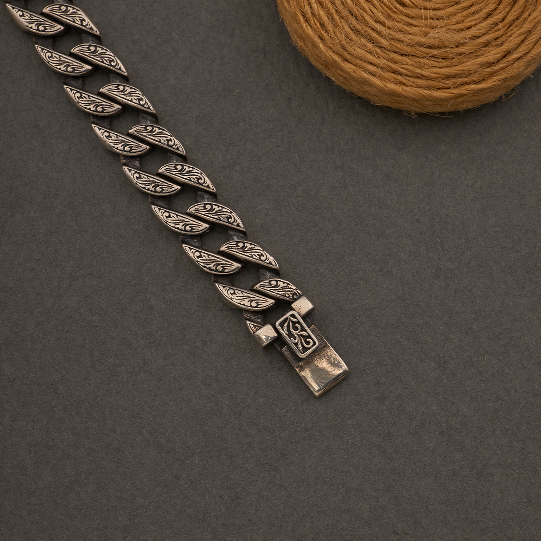 REGAL LION CROWN BRACELET