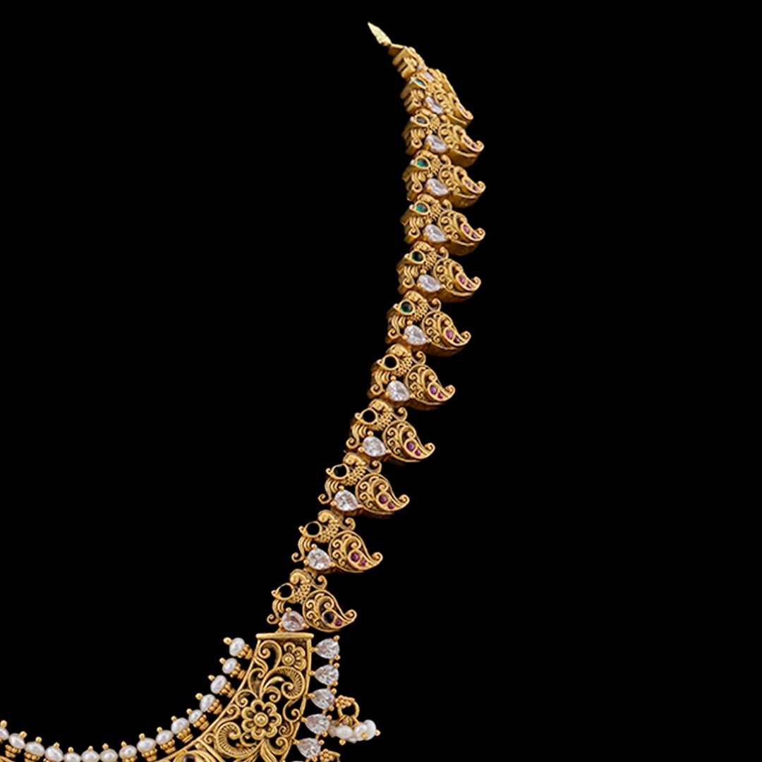 THE ROYAL DEVOTION NECKLACE