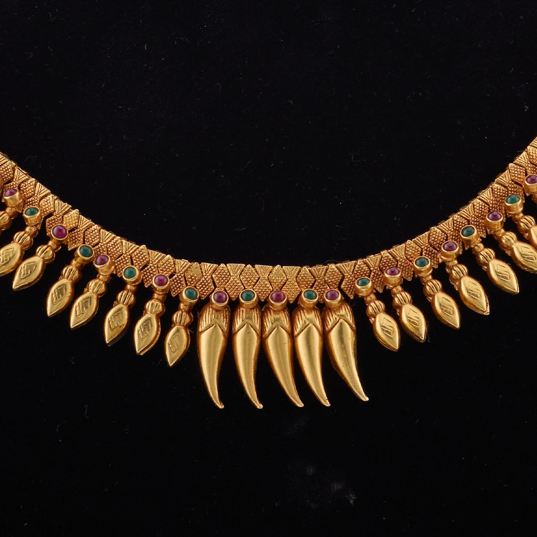 WARRIOR QUEEN NECKLACE