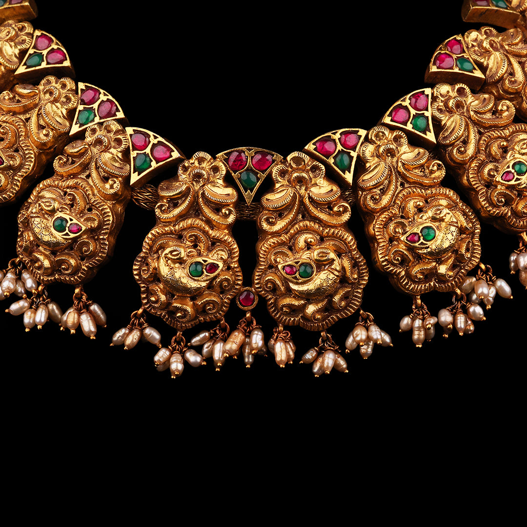 VINTAGE TRADITIONAL NECKLACE
