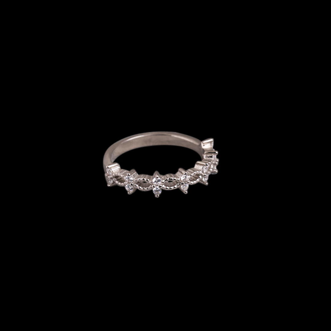 SILVER ROUND CUT STONE RING