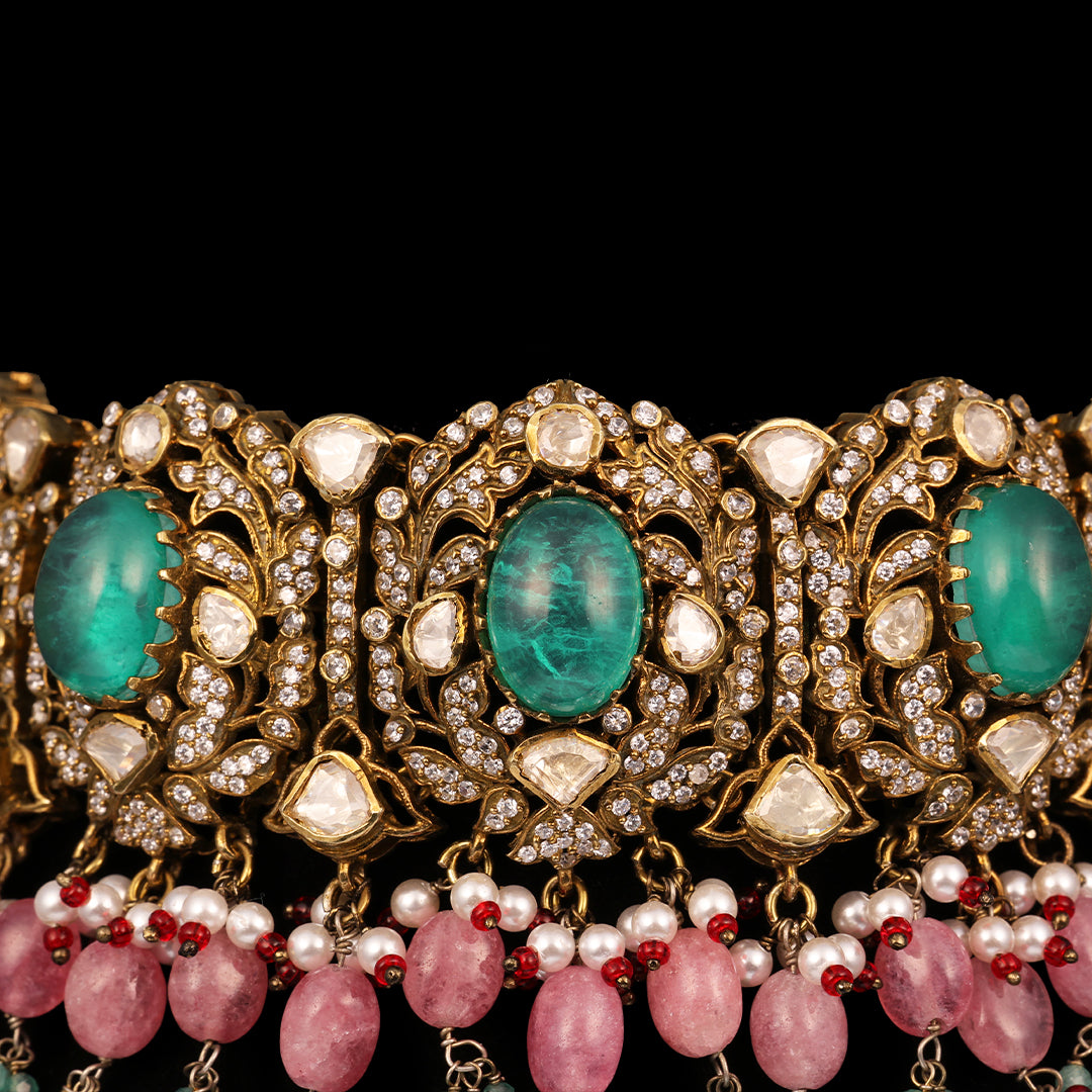 BEADS VICTORIAN CHOCKER
