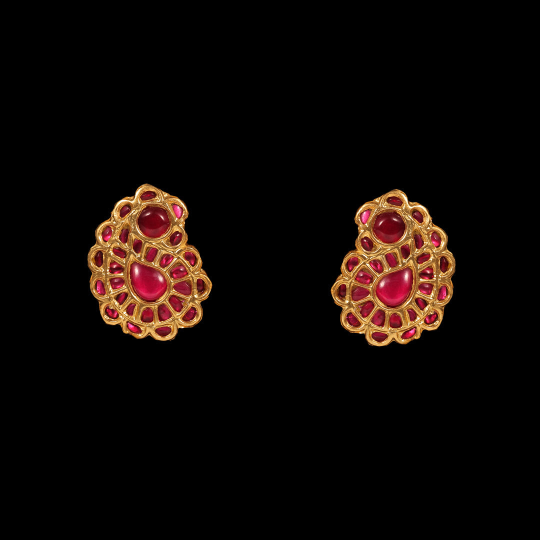 RED STONE VINTAGE EARRINGS