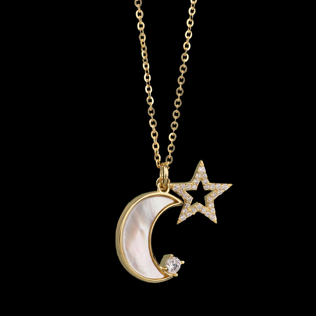 MOON AND STAR NECKALCE