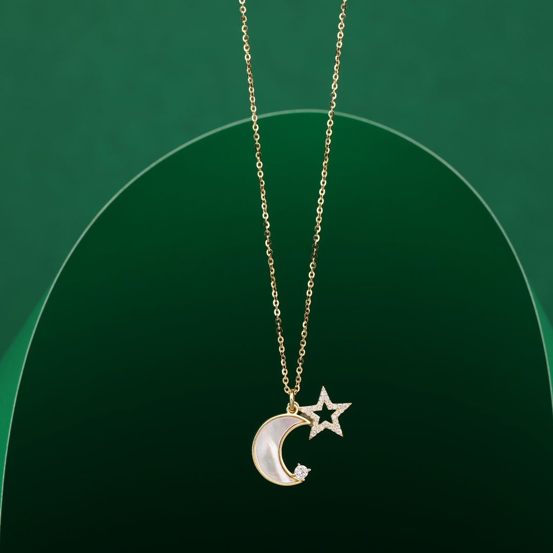 MOON AND STAR NECKALCE