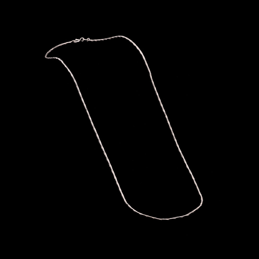 SILVER NECKCHAIN