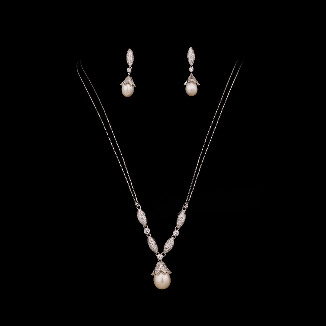 SILVER PEARL EARRING WITH NECK CHAIN