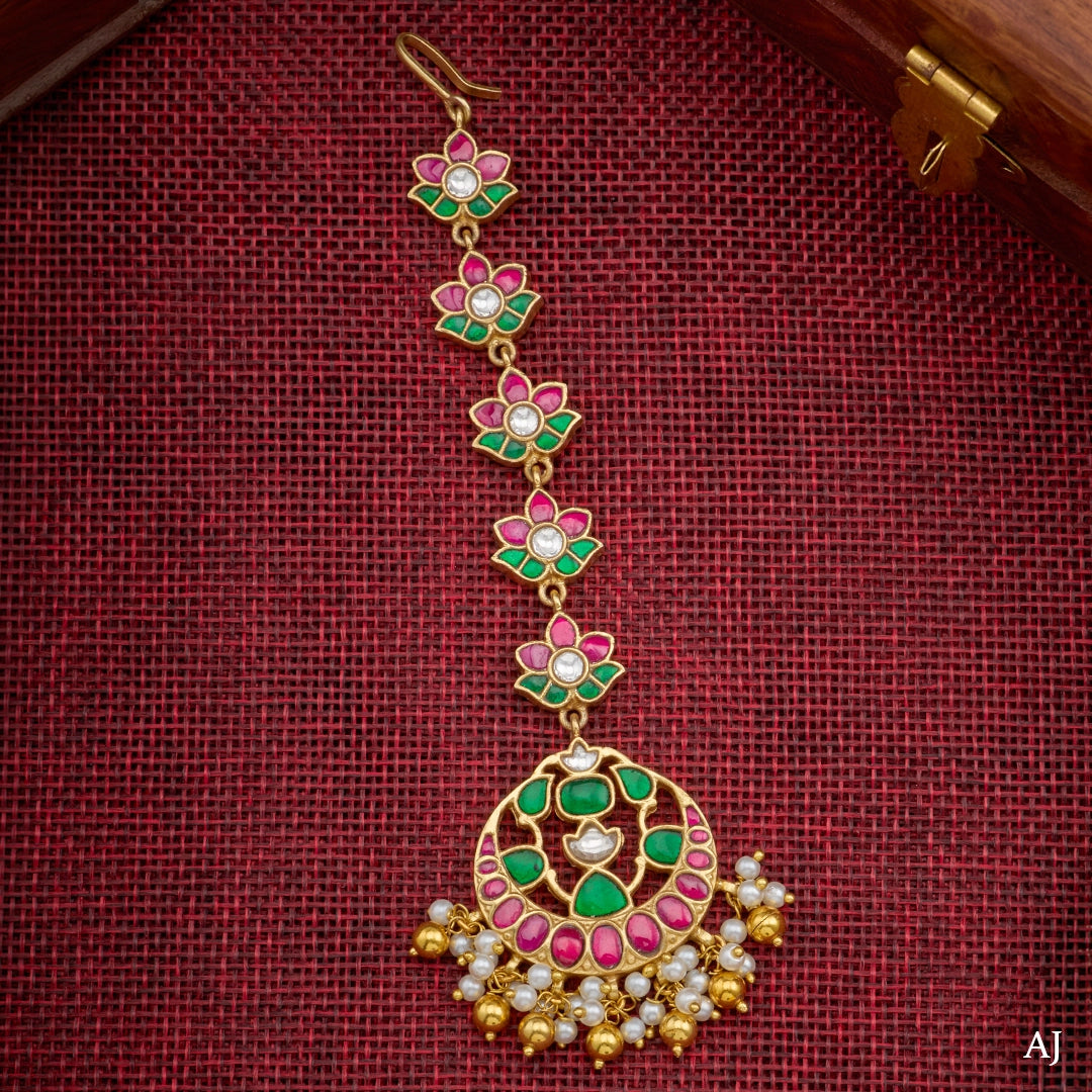 LOTUS KUNDAN PEARL MAANG TIKKA