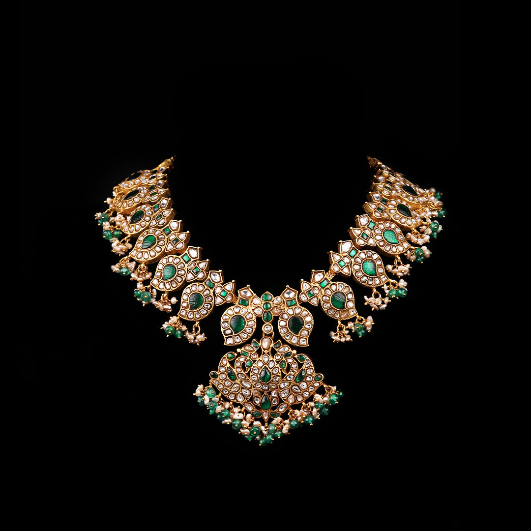 TRADITIONAL MANGO LEAF NECKLACE
