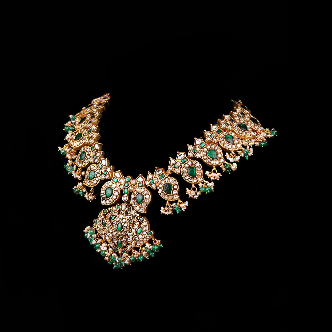 TRADITIONAL MANGO LEAF NECKLACE