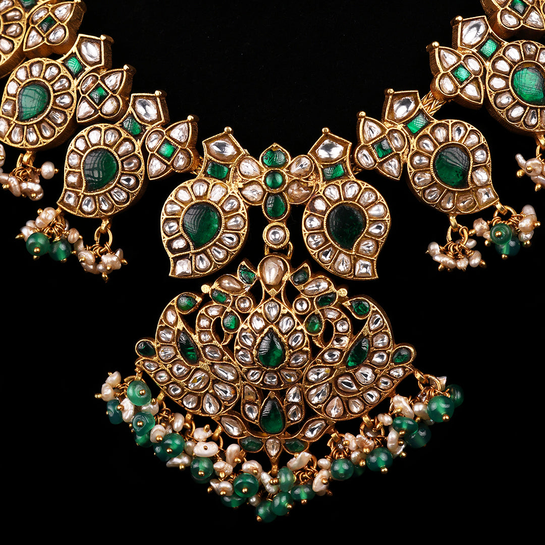 TRADITIONAL MANGO LEAF NECKLACE