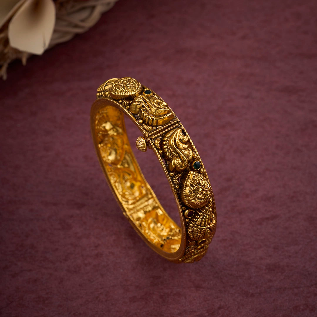 RAJLAKSHMI NAKSHI BANGLES